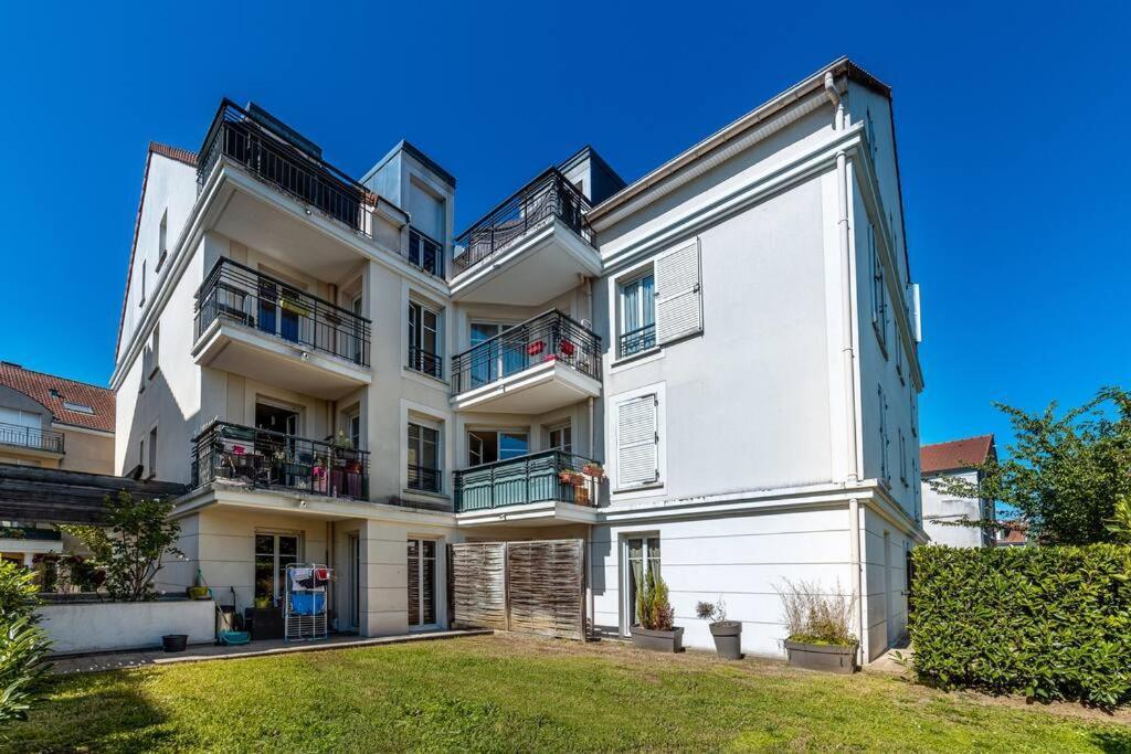 Apartment Near Disneyland Paris, 2 Parking Torcy (Seine-et-Marne)
