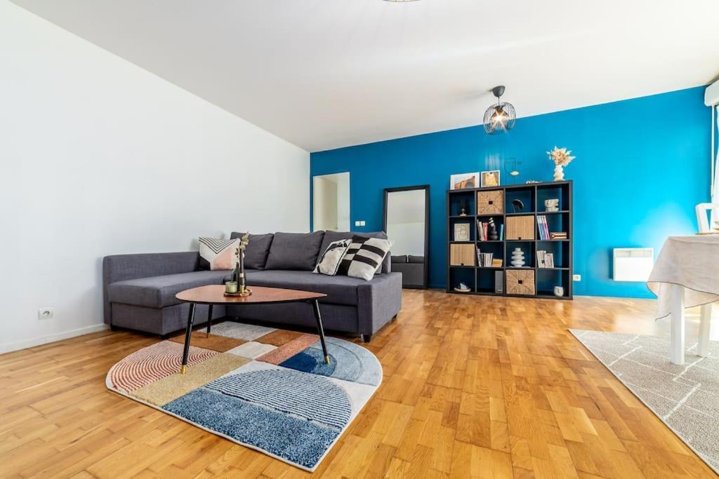 Near Disneyland Paris, 2 Parking Apartment Torcy (Seine-et-Marne)